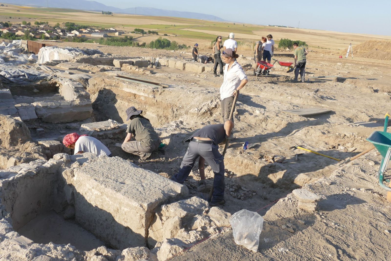 La Universidad de Salamanca y el Museo de Segovia inician la cuarta campaña de exploración en la antigua ciudad romana de Confloenta