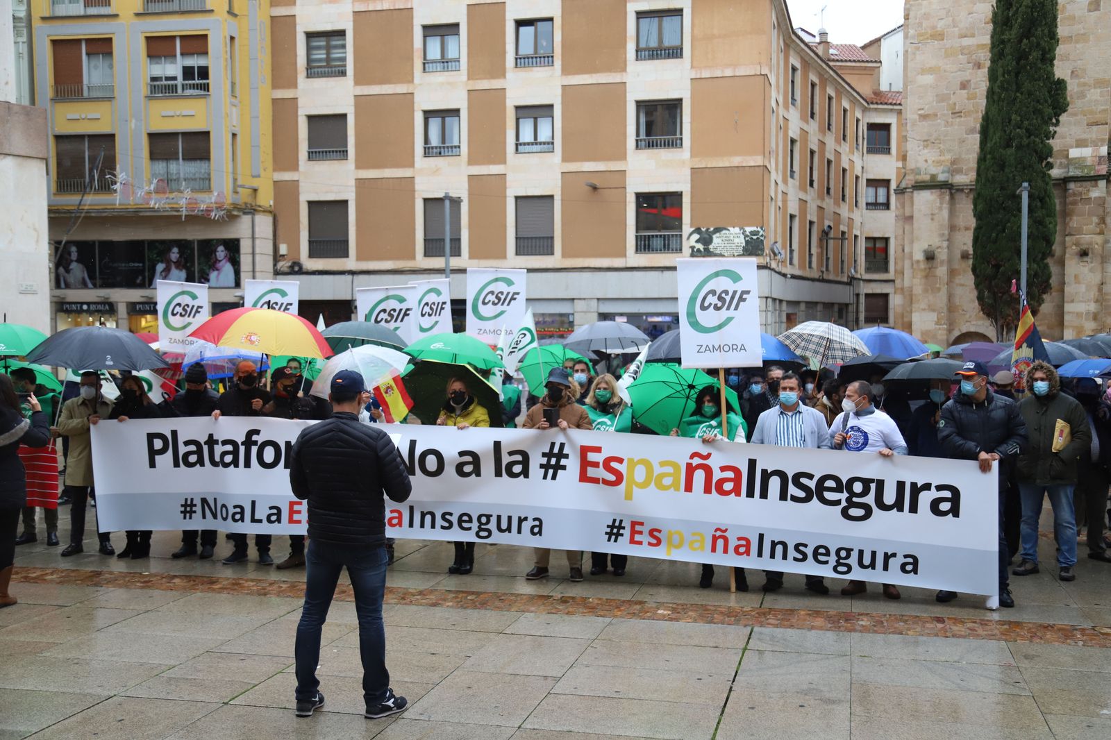 Concentración de los agentes zamoranos contra la reforma de la 'ley mordaza'