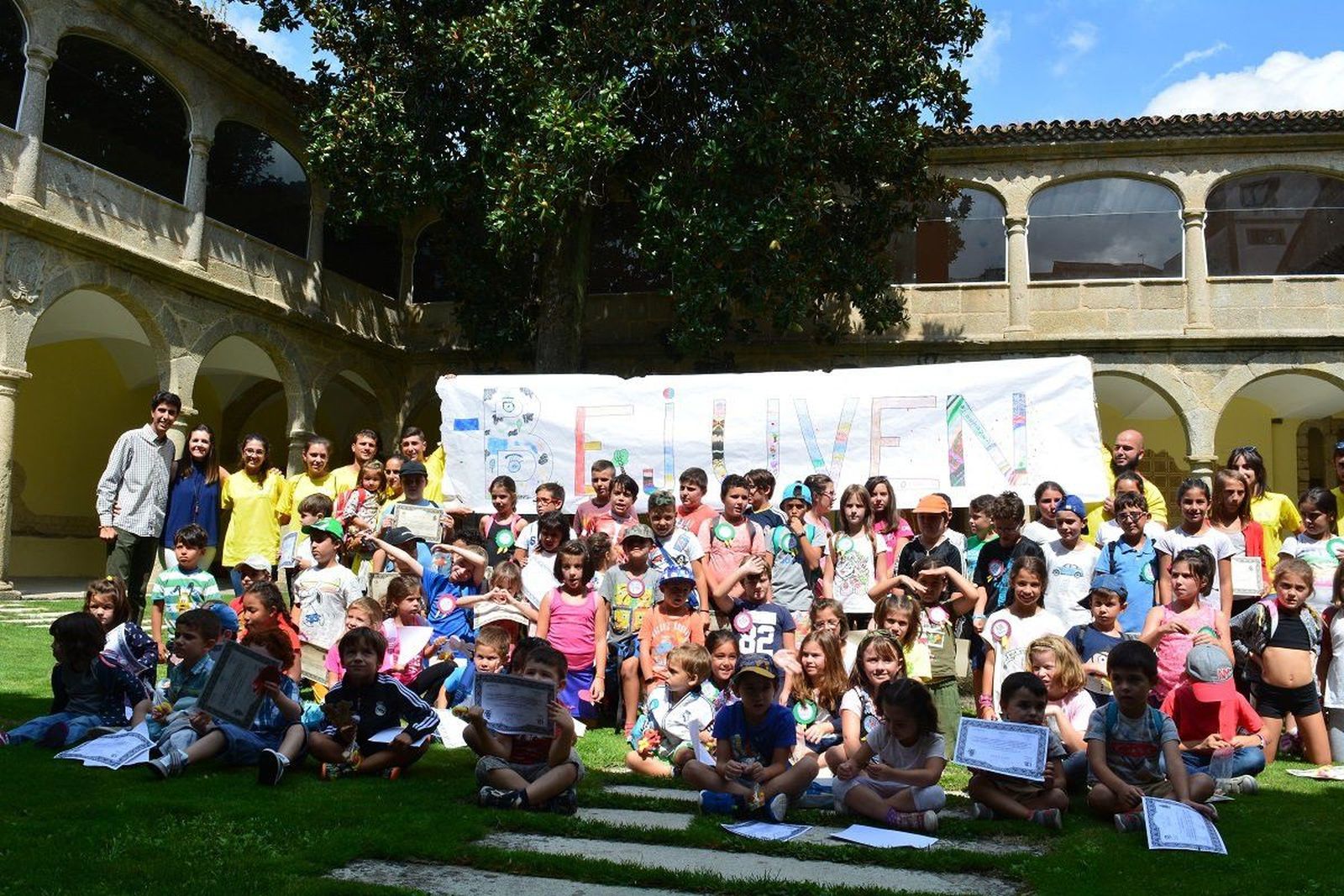 Finalizan los campamentos urbanos municipales con la entrega de diplomas