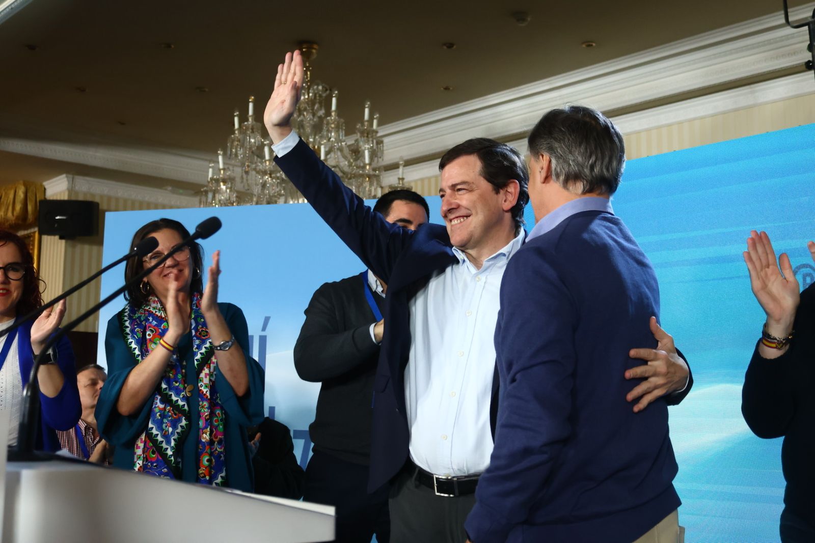 Mañueco celebra su triunfo en Salamanca en las Elecciones a las Cortes de Castilla y León 2026