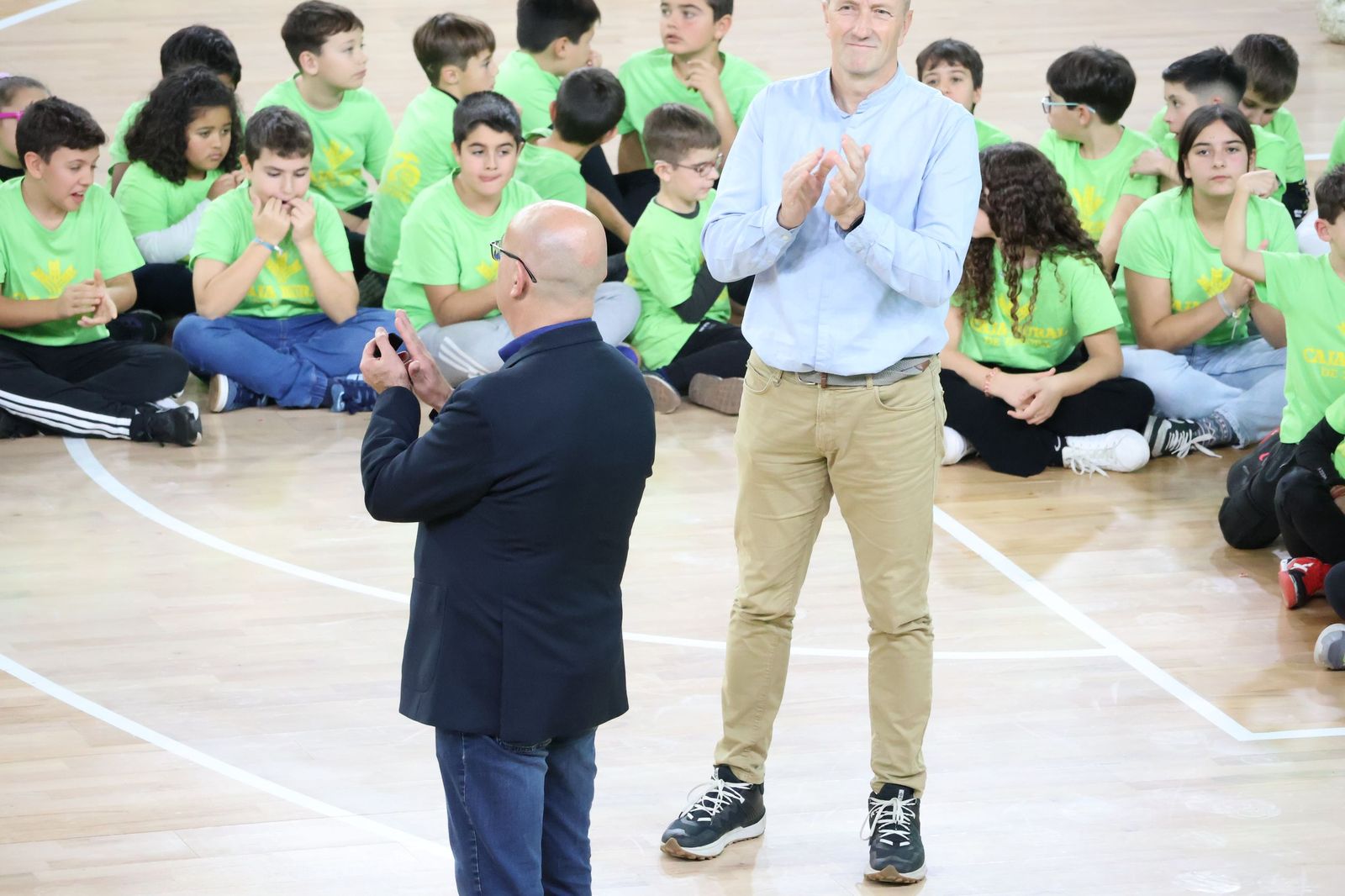 GALERÍA | El Club Balonmano Zamora celebra su 25º aniversario con una imagen muy especial