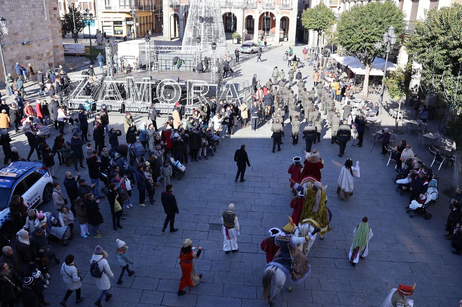 Llegada de los Reyes Magos a Zamora (49).JPG