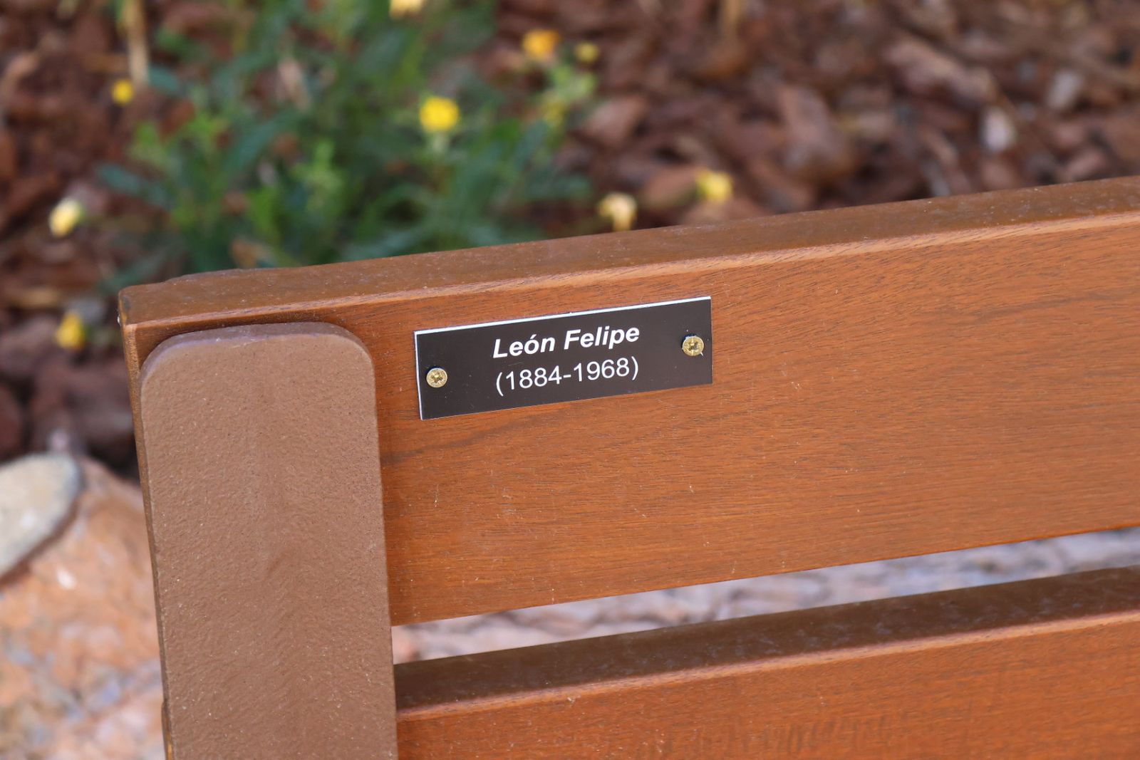 Cuentacuentos y quedada de lectura en el Barrio del Oeste