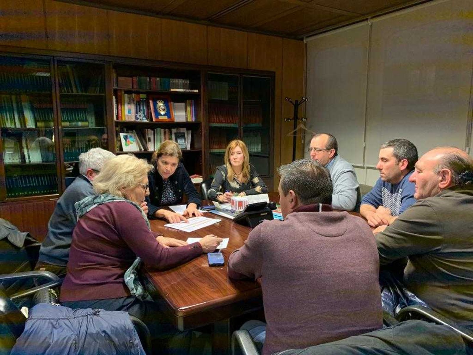 La delegada con los alcaldes La delegada con los alcaldes