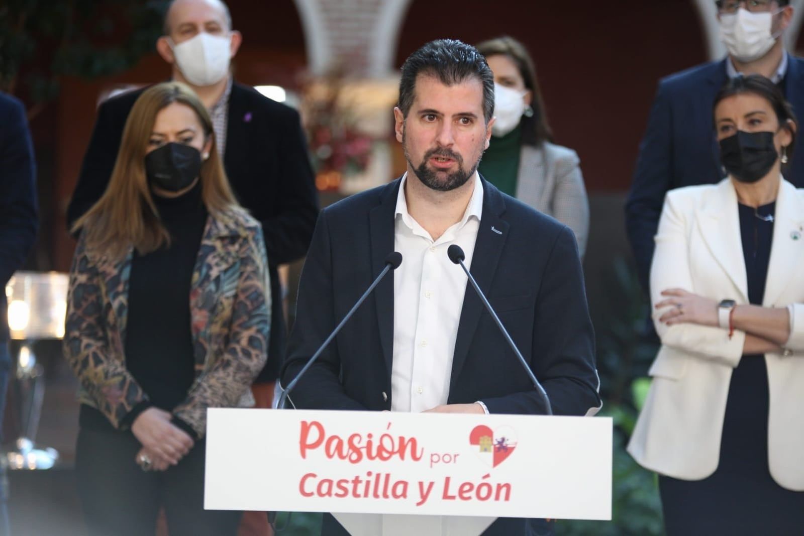 Luis Tudanca, flanqueado por Ana Sánchez y Virginia Barcones, en su comparecencia de prensa al término del Consejo Territorial hoy Lunes