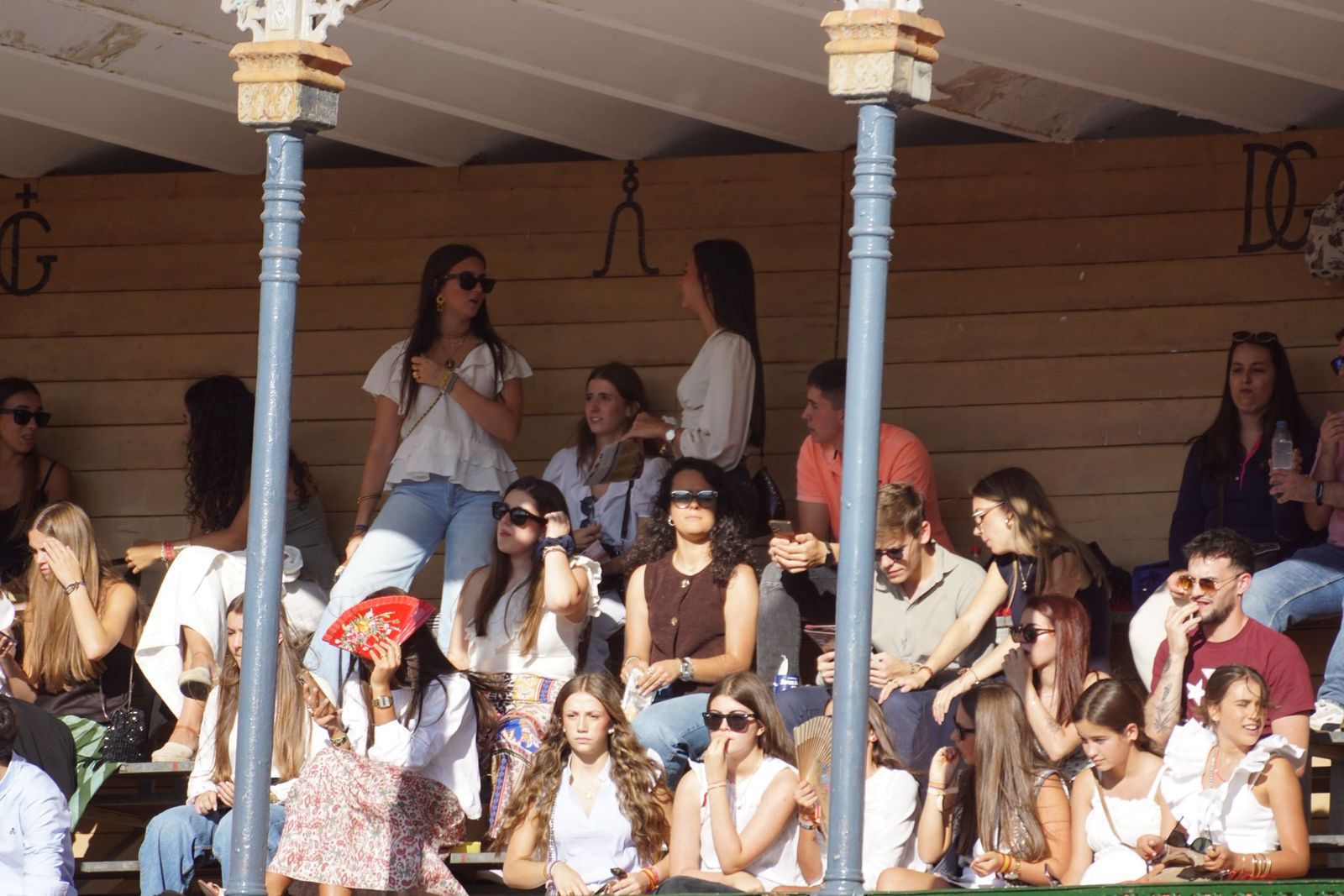 Así han vivido los salmantinos el primer festejo de la feria taurina 2025: imágenes del ambiente en los tendidos y en el patio de cuadrillas