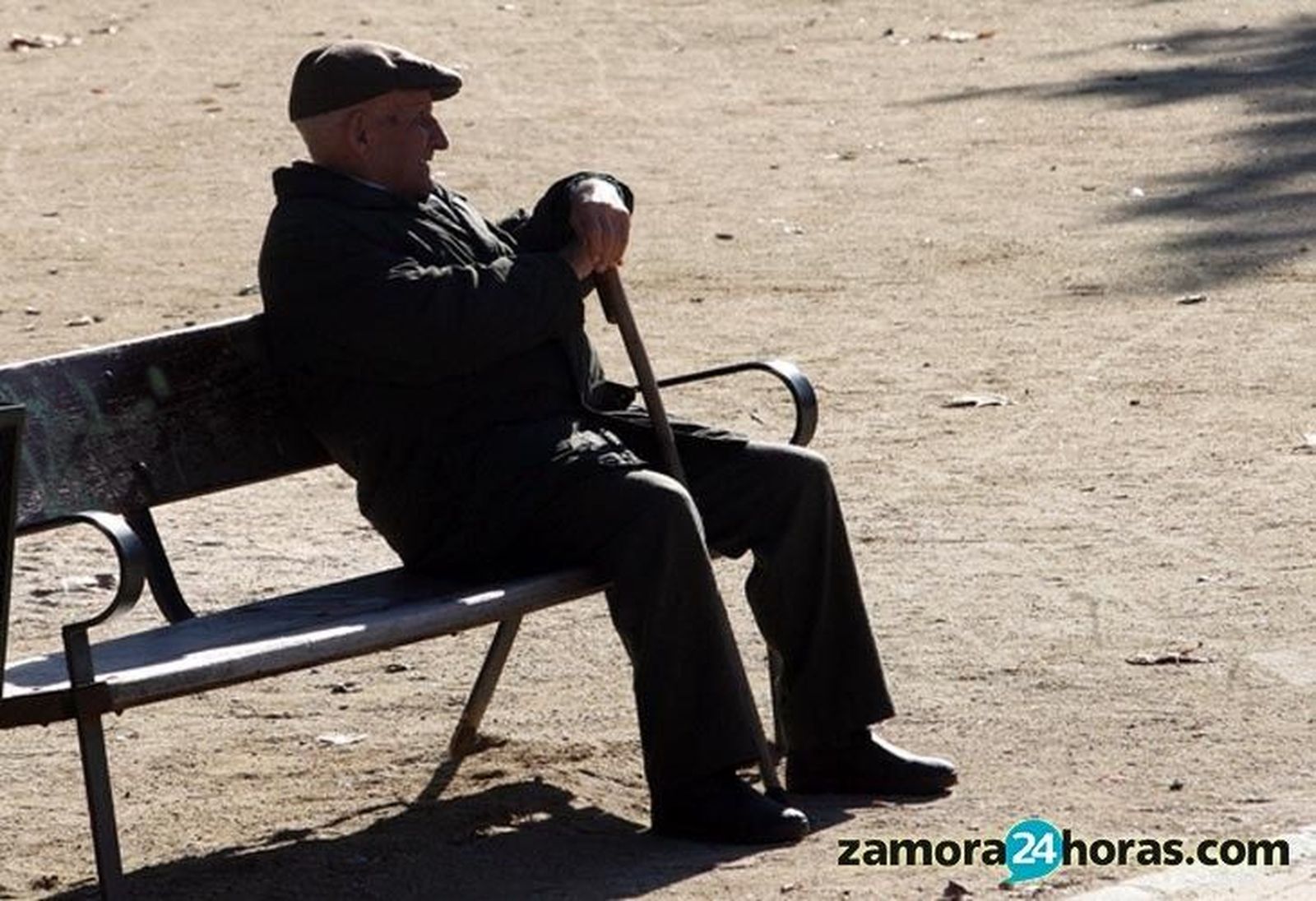 Sanidad convoca ayudas para que los pensionistas con rentas más bajas continúen con sus tratamientos Sanidad convoca ayudas para que los pensionistas con rentas más bajas continúen con sus tratamientos