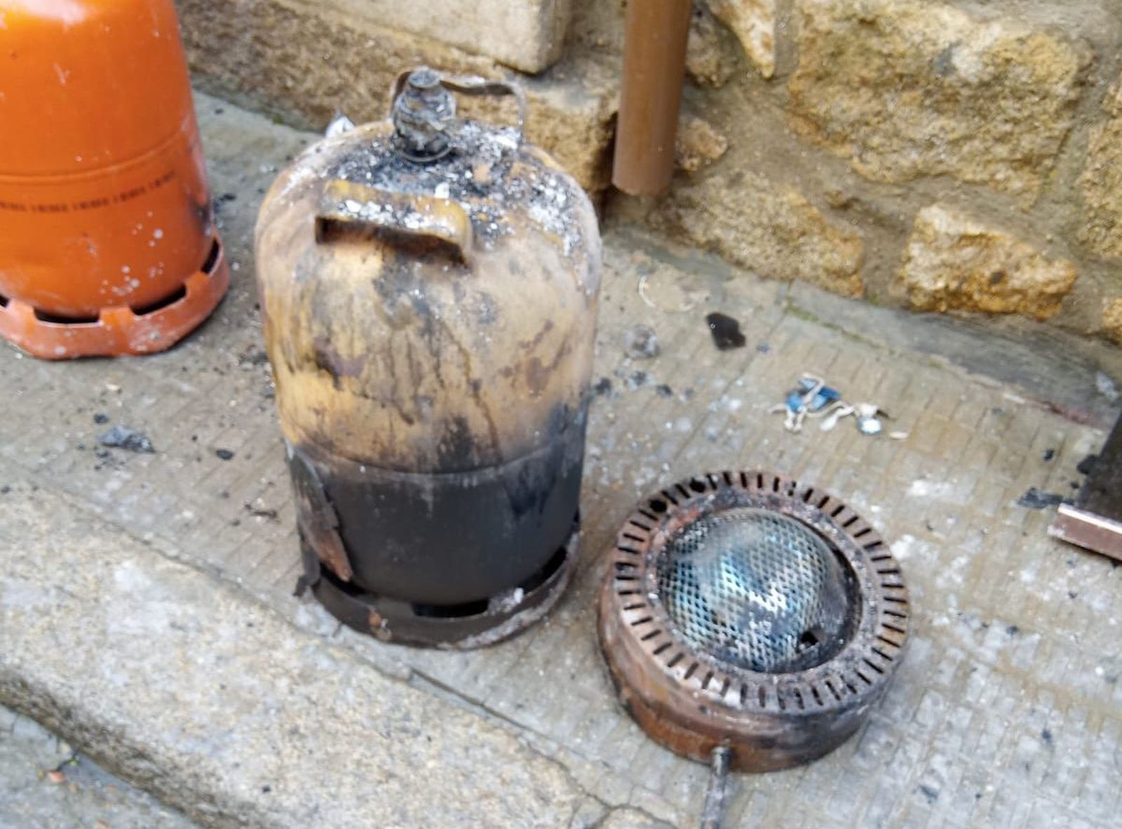 Incendio en Fermoselle en el que ha fallecido un hombre (4)