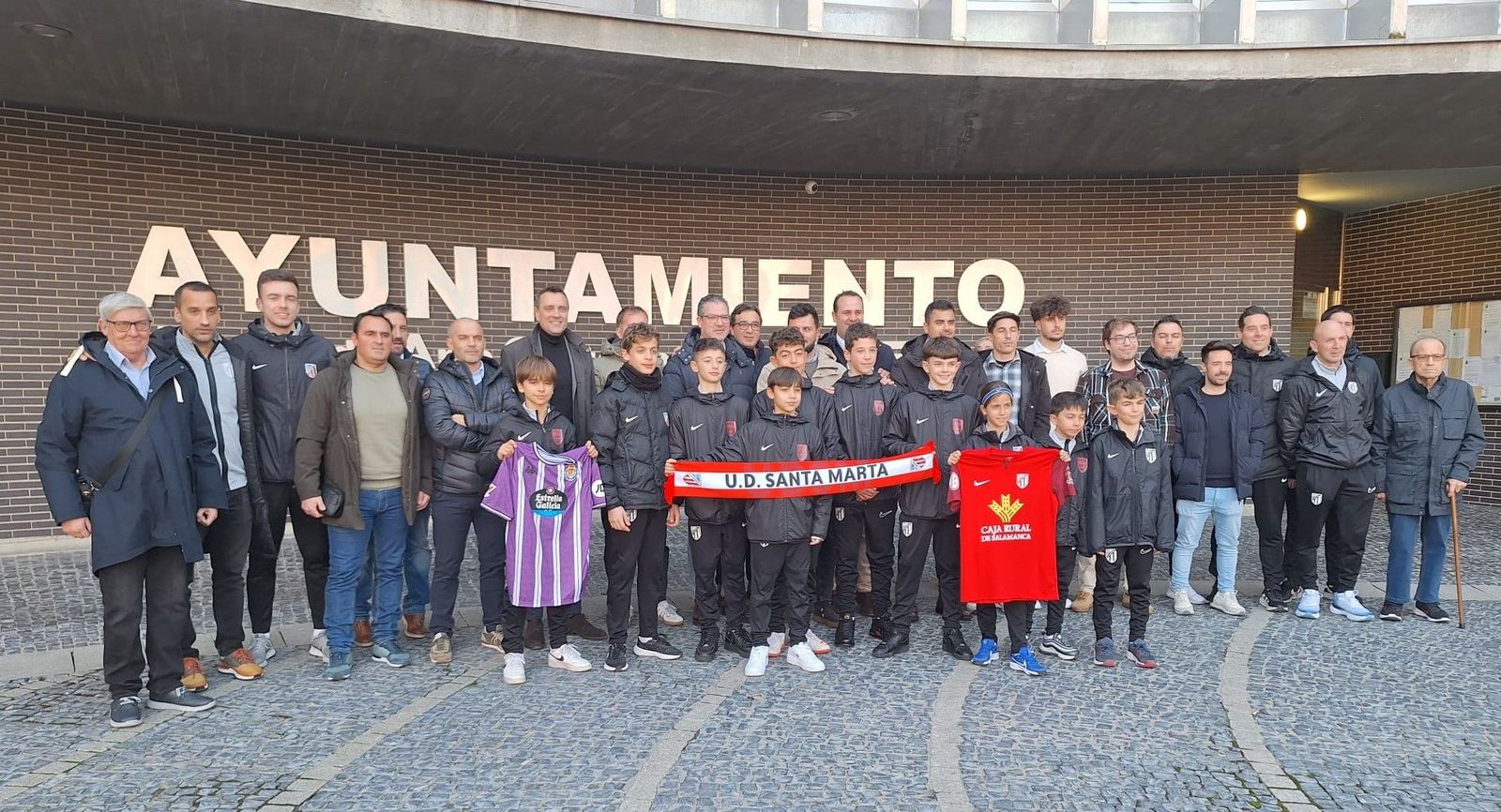 Firma convenio entre UD Santa Marta y Real Valladolid