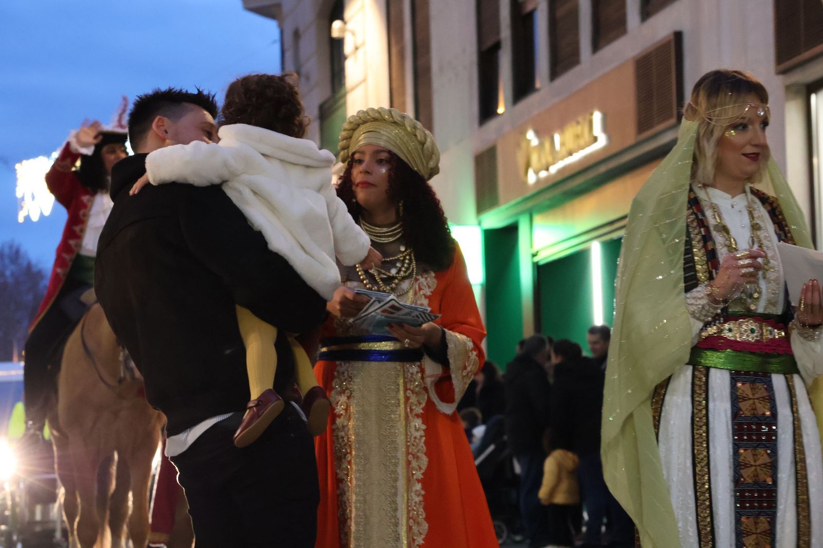 El Cartero de Sus Majestades de Oriente recoge las cartas de los pequeños zamoranos (30).JPG