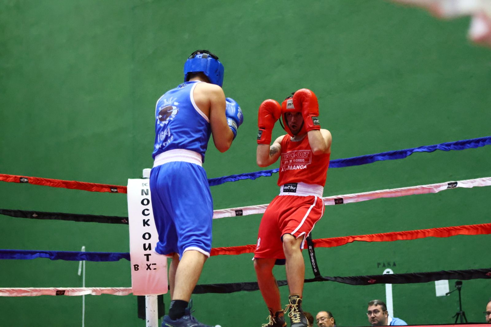 Velada de Boxeo en el Pabellón de San José