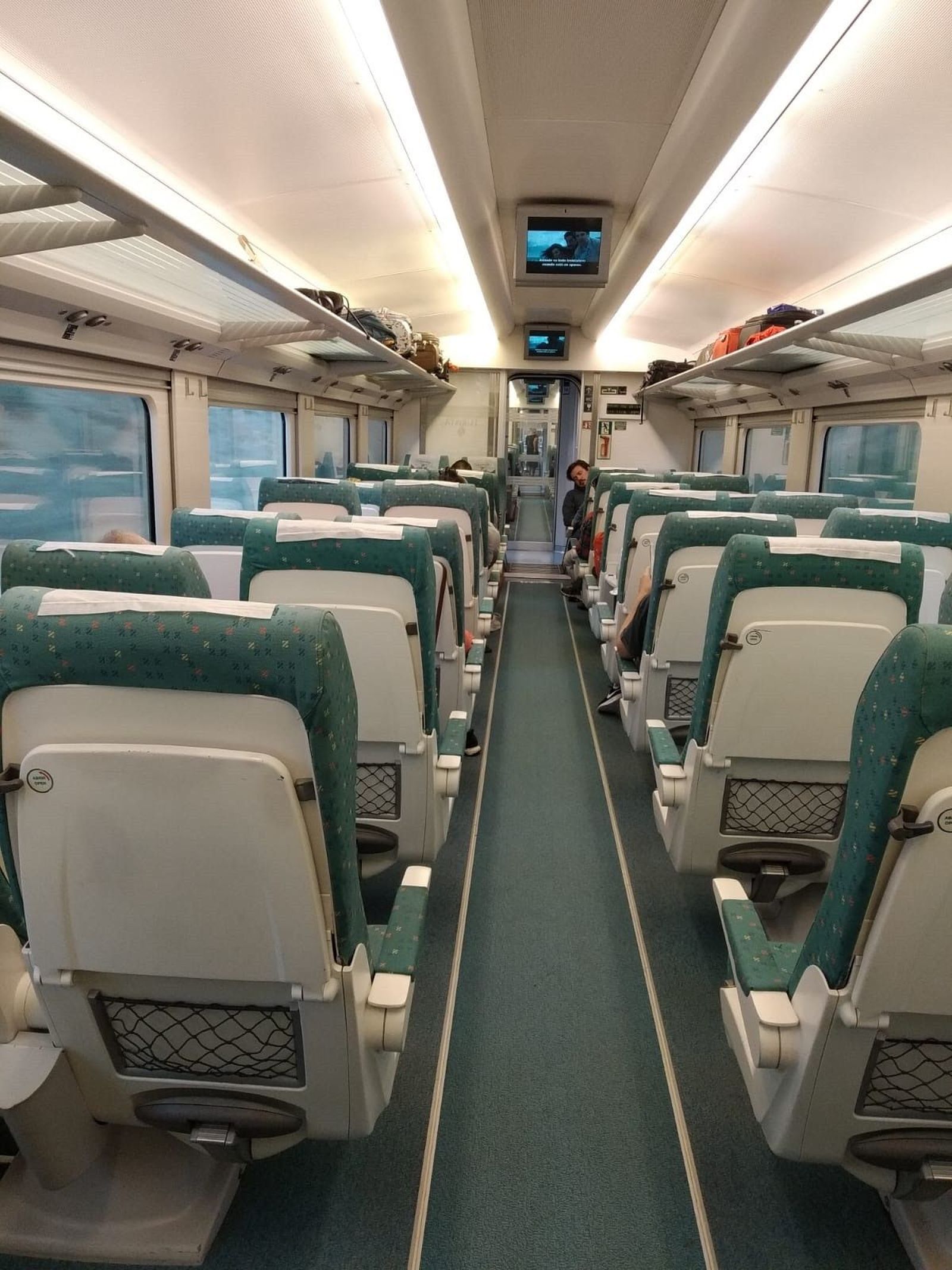 Interior de un Alvia de Renfe.