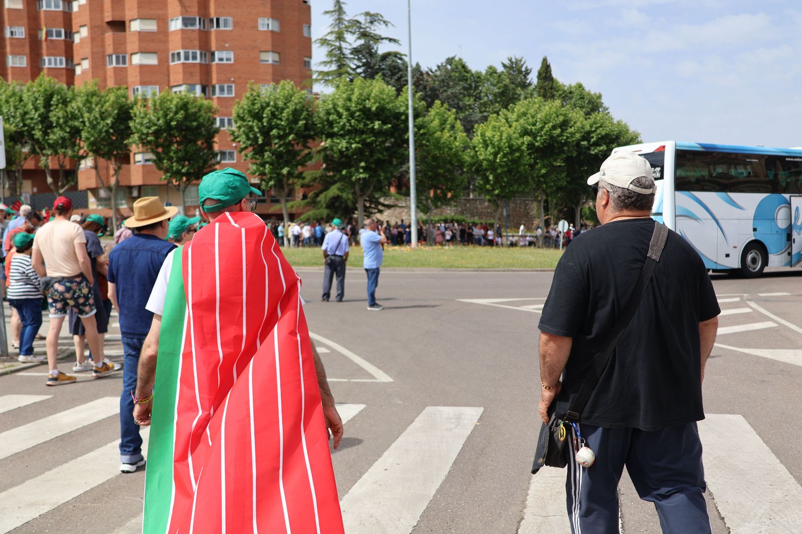 manifestacion-contra-la-perida-de-servicios-de-ave-16