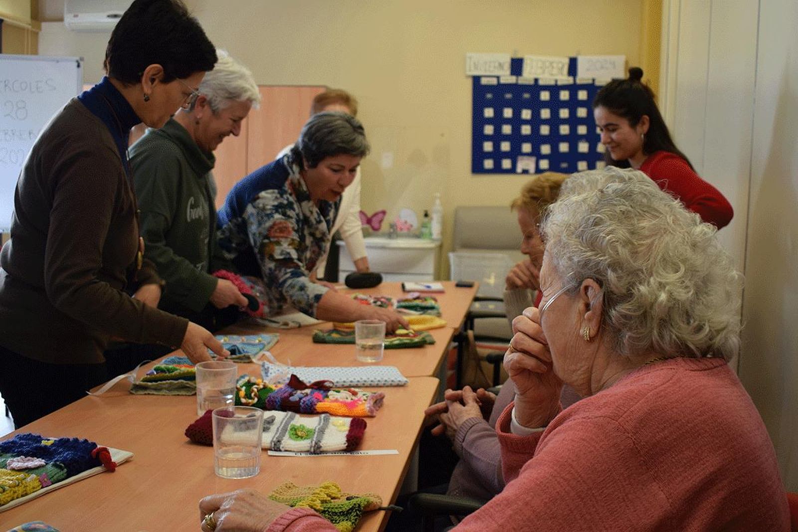 La solidaridad se teje en Zamora: el gesto de Tejiendo Zamora con AFA