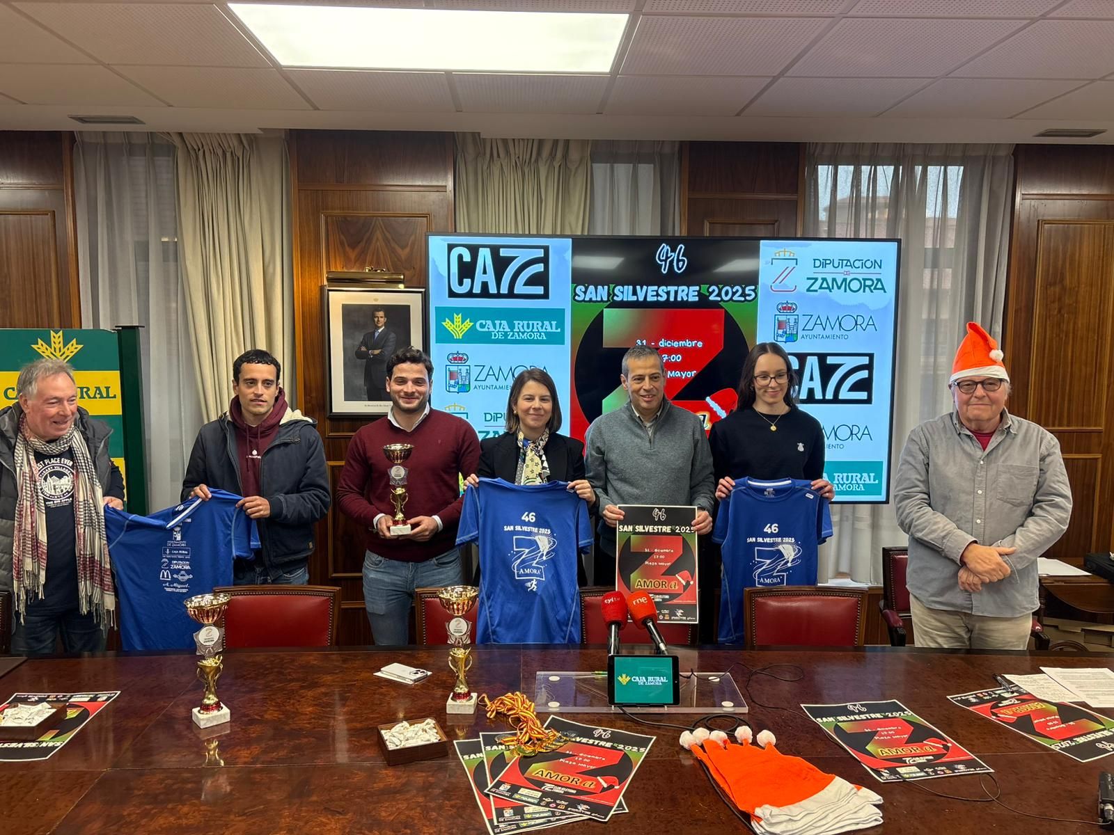 Un instante de la rueda de prensa