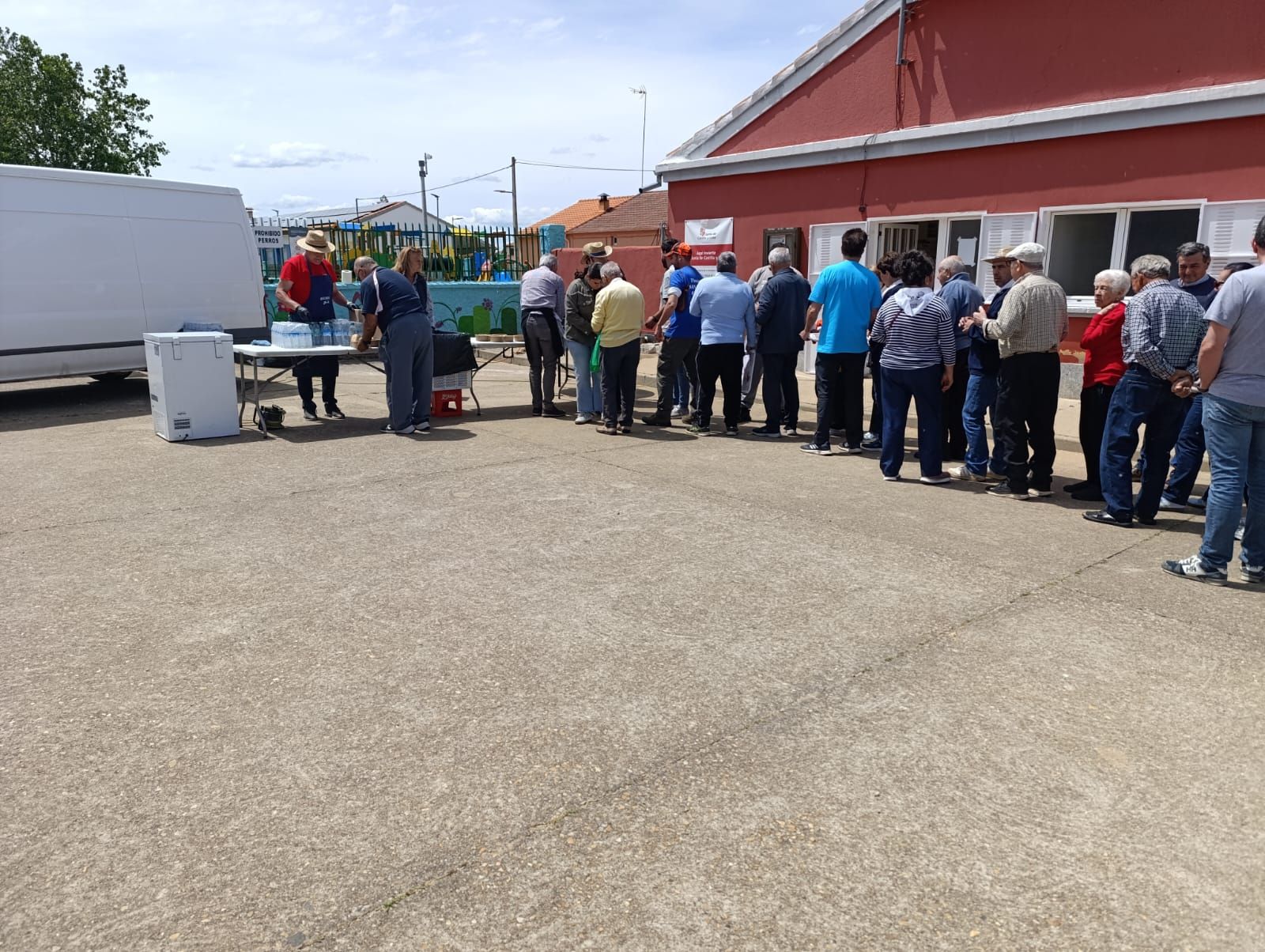 Caldereta popular en Cabrillas 2026