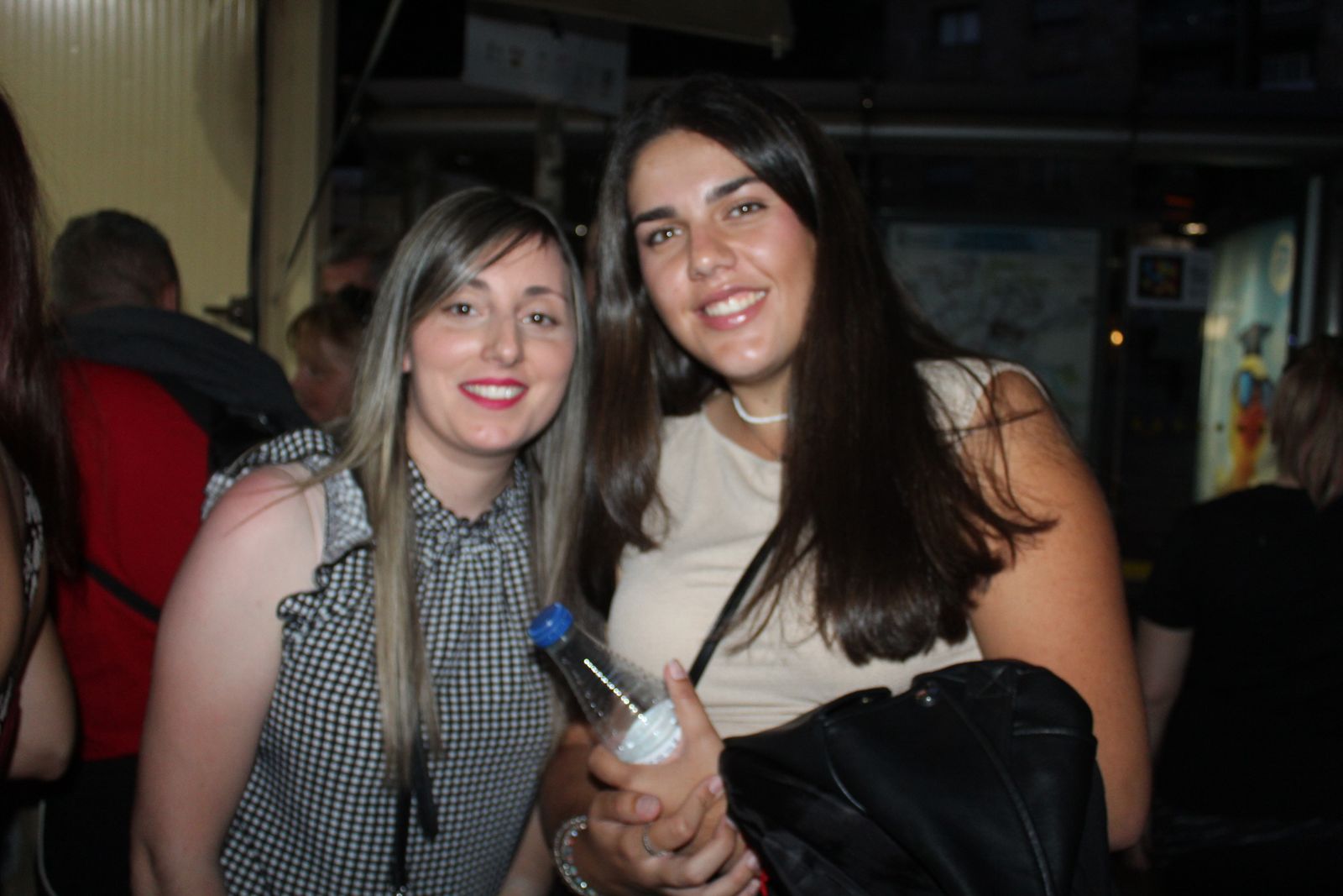 La Feria de Día se llena en la tarde-noche de este viernes, punto de partida del fin de semana