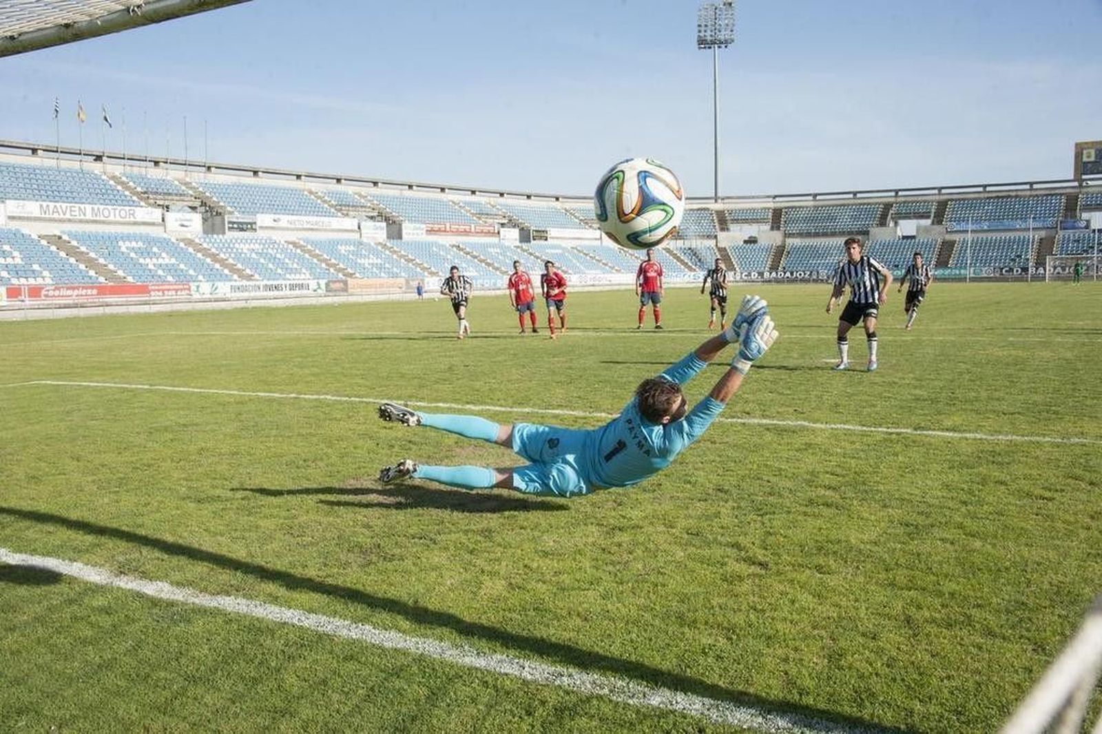 Sergio Ramos se entrena con el Guijuelo