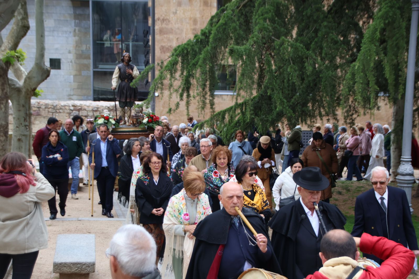 Procesión y bendición simbólica de los campos por el día del patrón de los agricultores, San Isidro Labrador