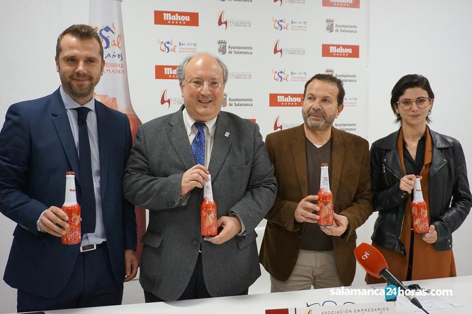 Presentación botellín Mahou usal