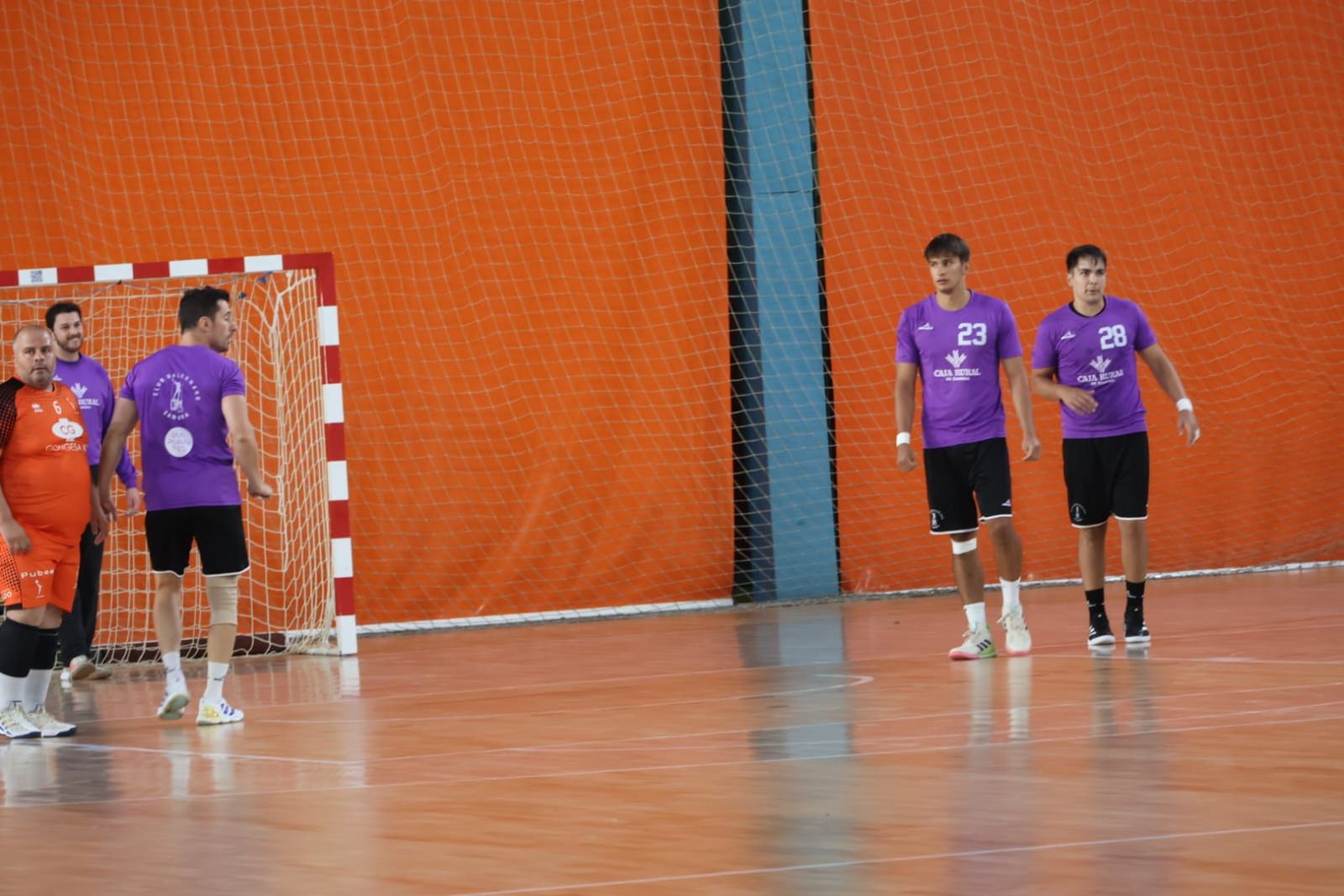Partido de pretemporada entre el Balonmano Zamora y Balonmano Salamanca