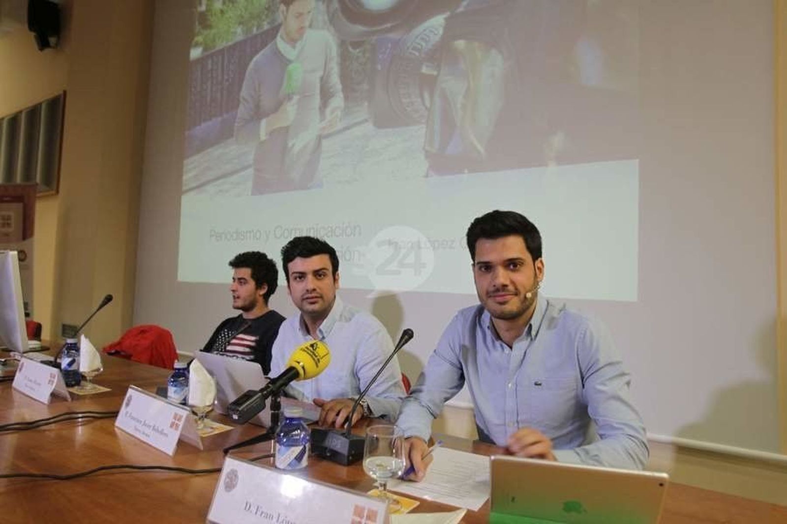 El periodista Fran López Galán abre el curso del Nuevo Atenero en la Facultad de Comunicación