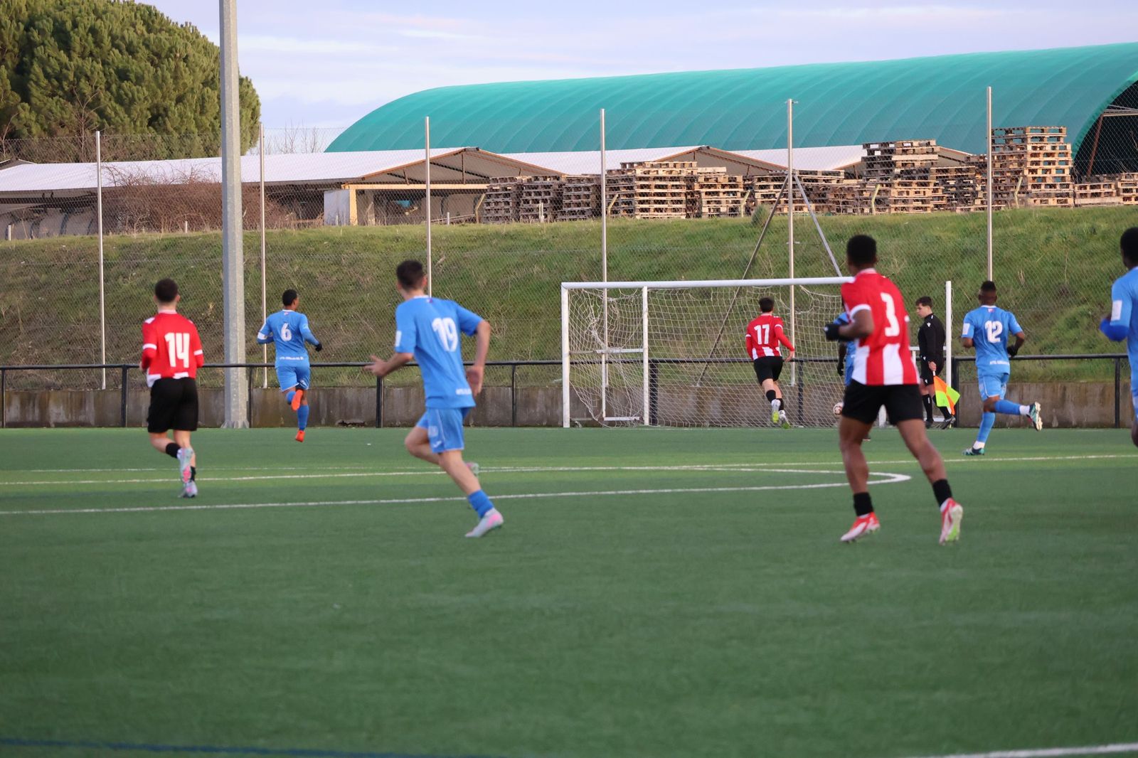 Empate del Zamora CF B ante CDF Cubillos