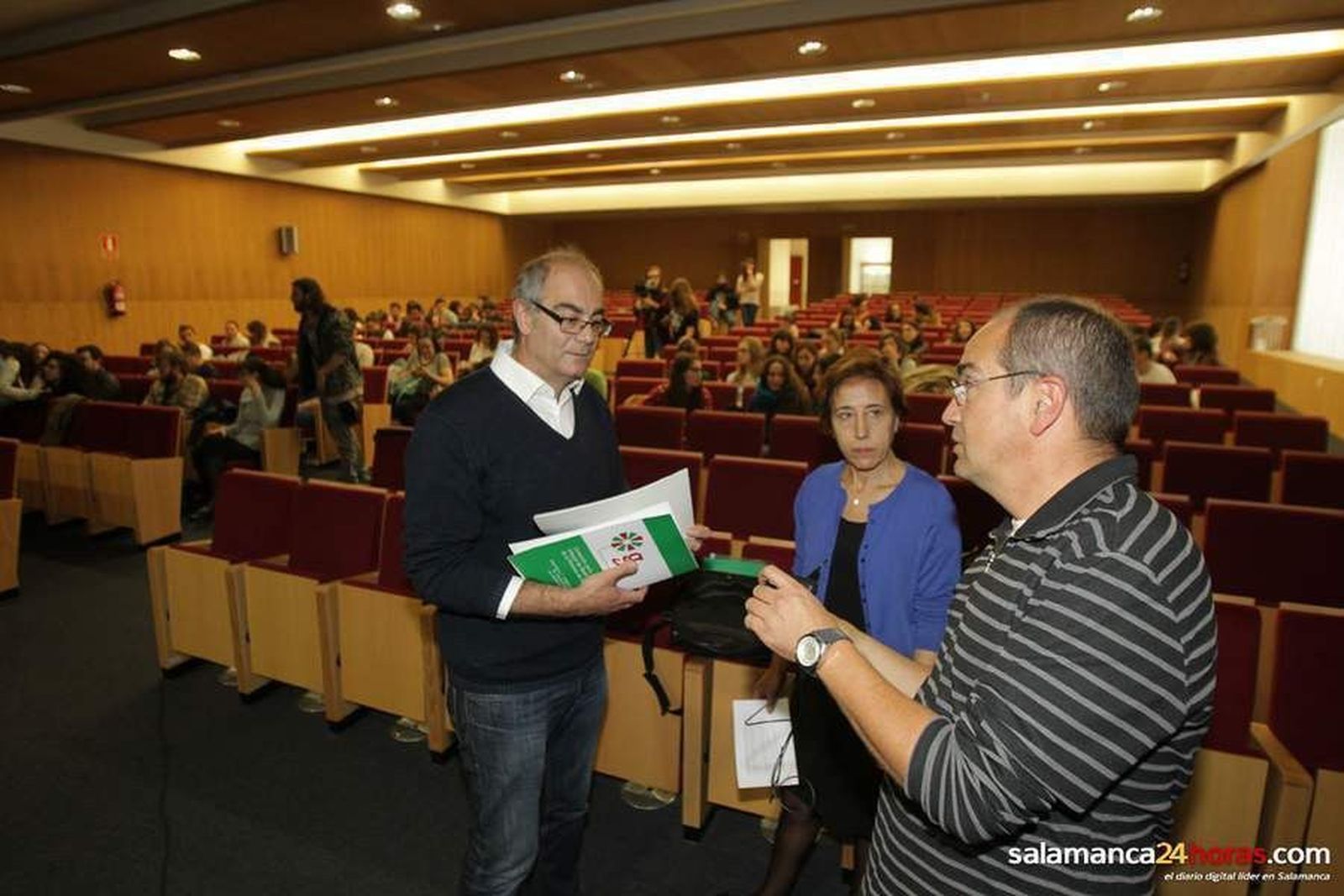 La Facultad de Biología revisa en una charla los trabajos ofertados por la Administración