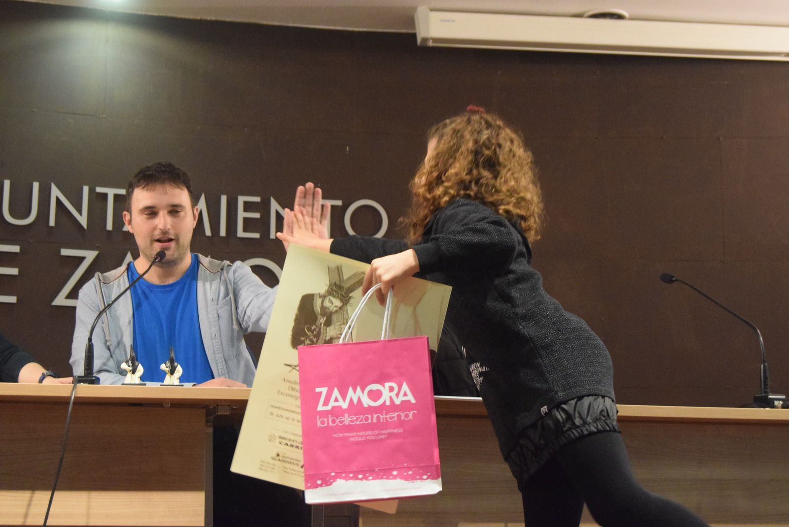 entrega-de-premios-del-concurso-de-dibujo-de-luz-penitente-15