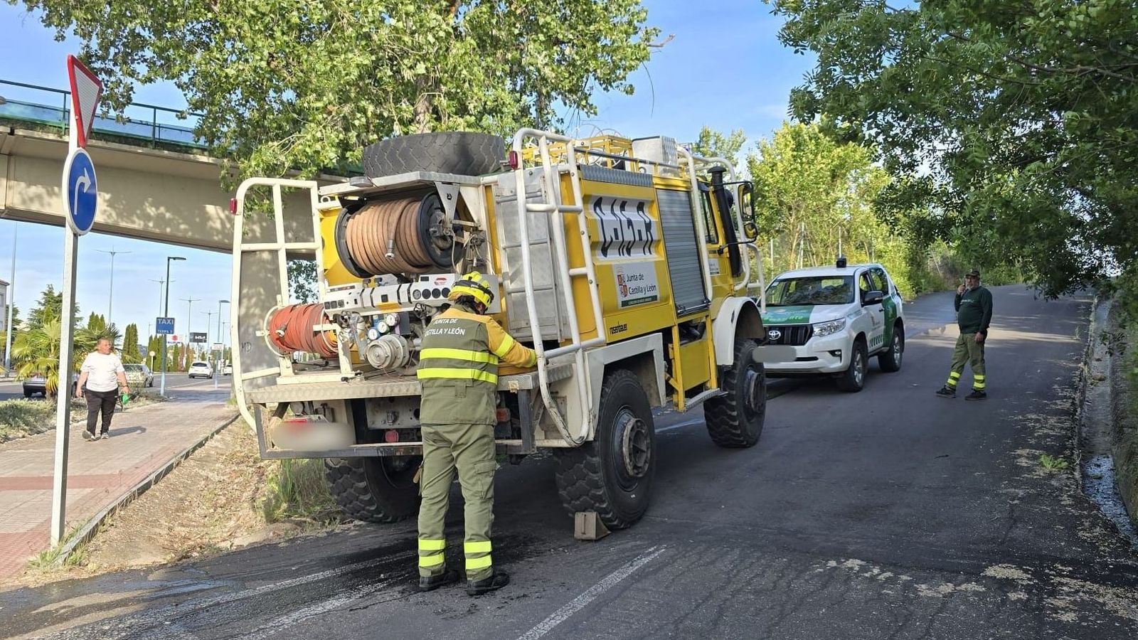 Santa Marta presencia un incendio de malezas en la Vía Helmántica