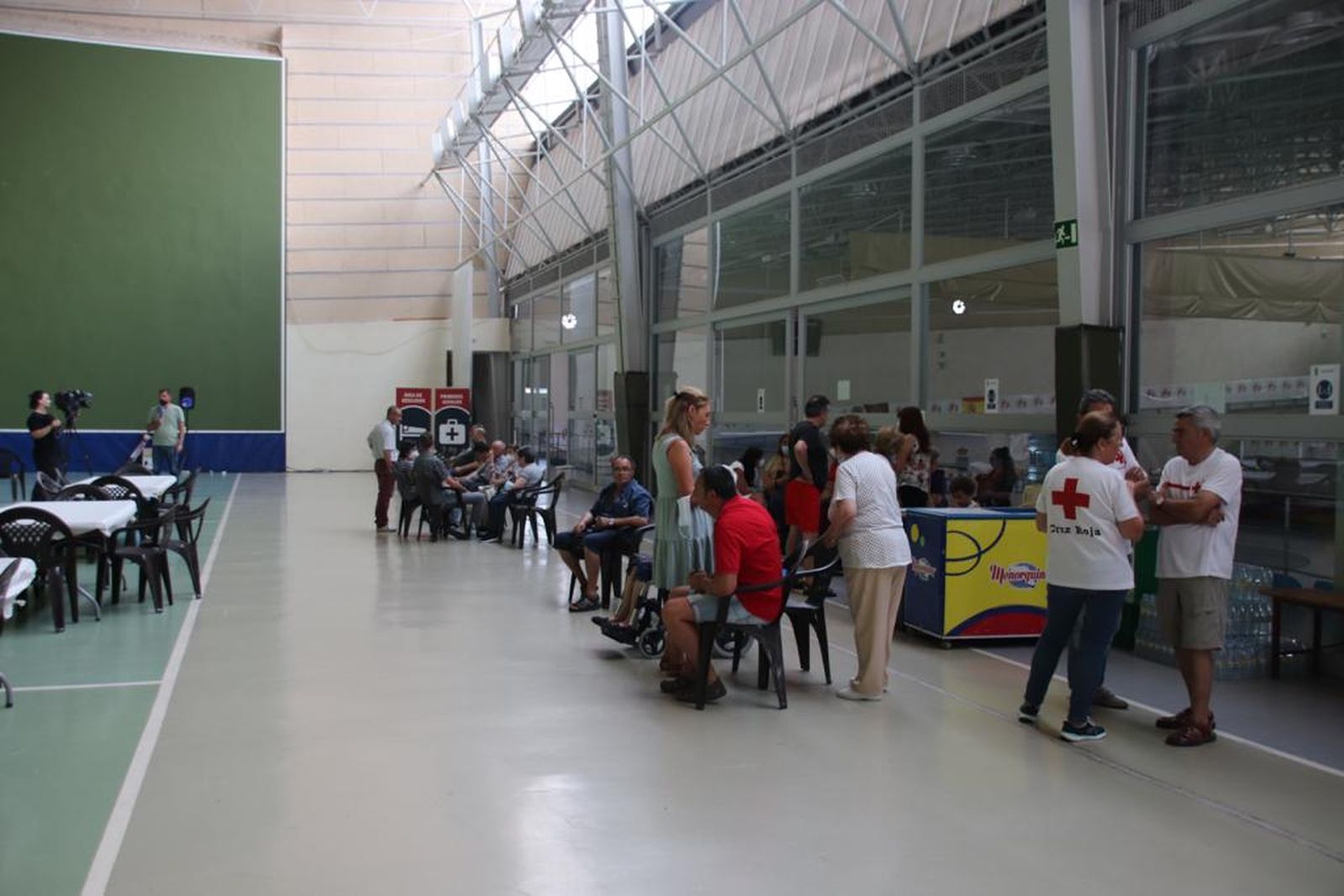 vecinos-de-monsagro-evacuados-en-el-pabellon-de-ciudad-rodrigo-foto-s24h-9