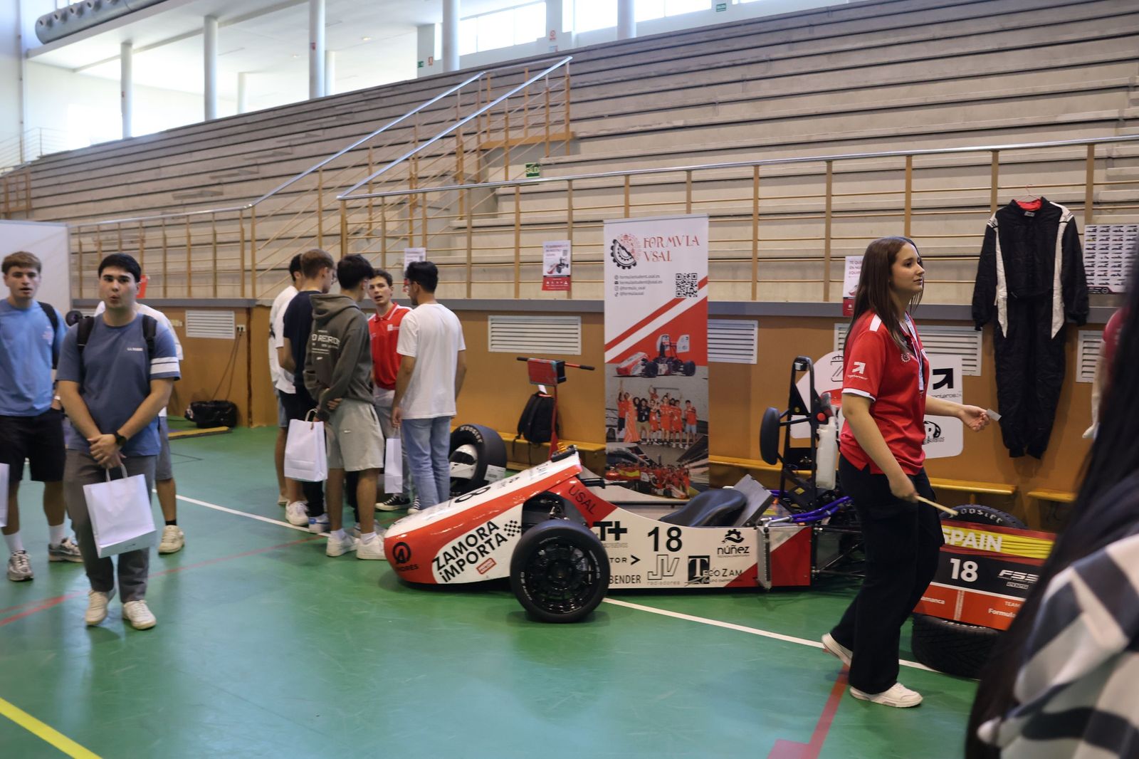 Feria de Bienvenida de la USAL en el Campus de Viriato