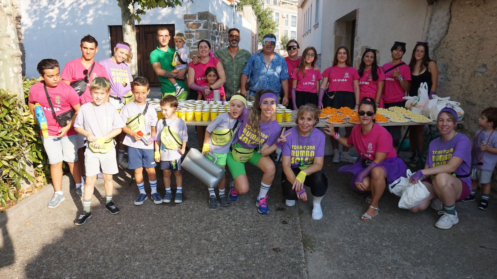 desfile-de-penas-en-castellanos-de-moriscos-2