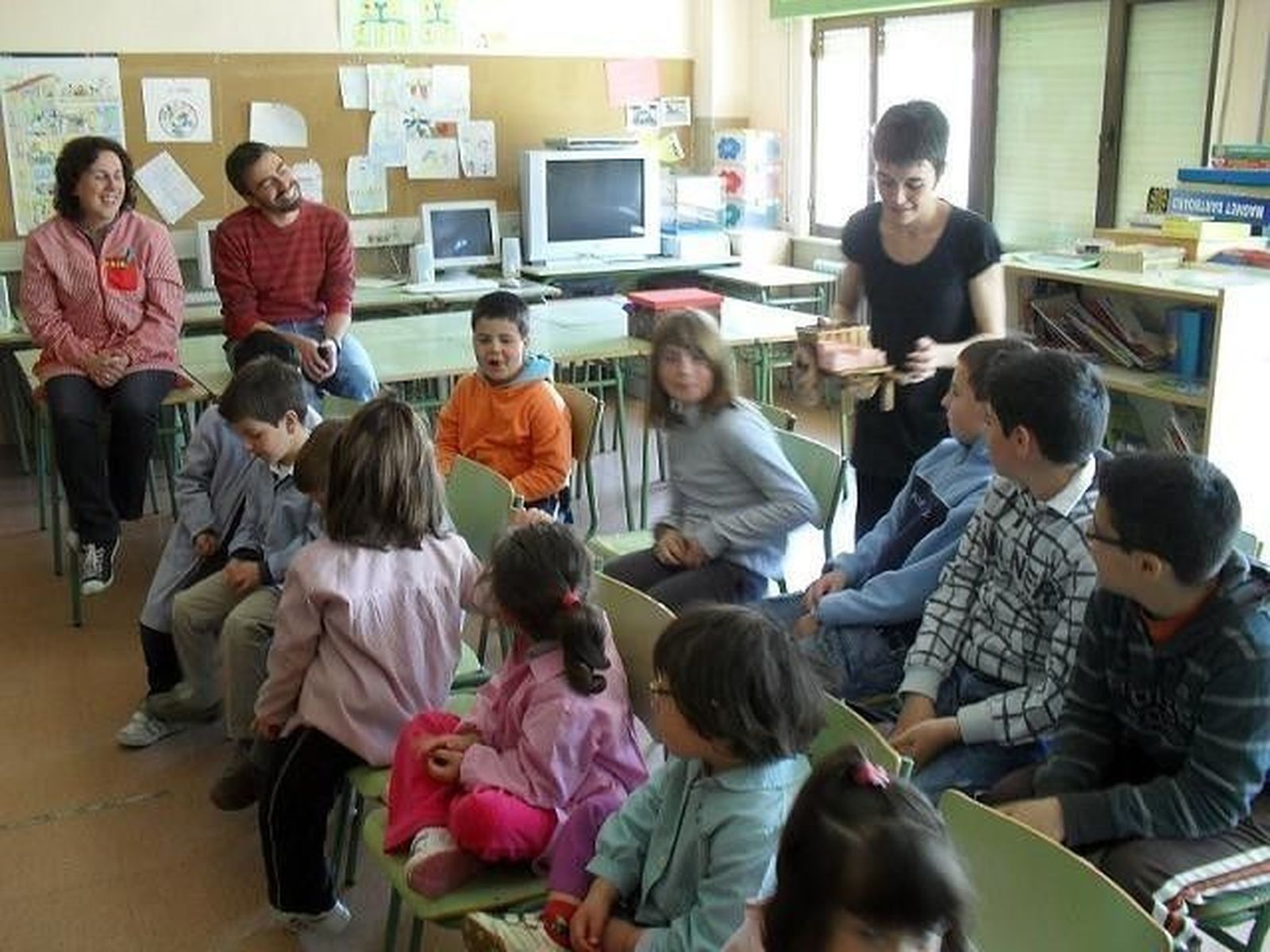 Educación dotará a los colegios de Alba de Tormes y El Maíllo con bibliotecas móviles