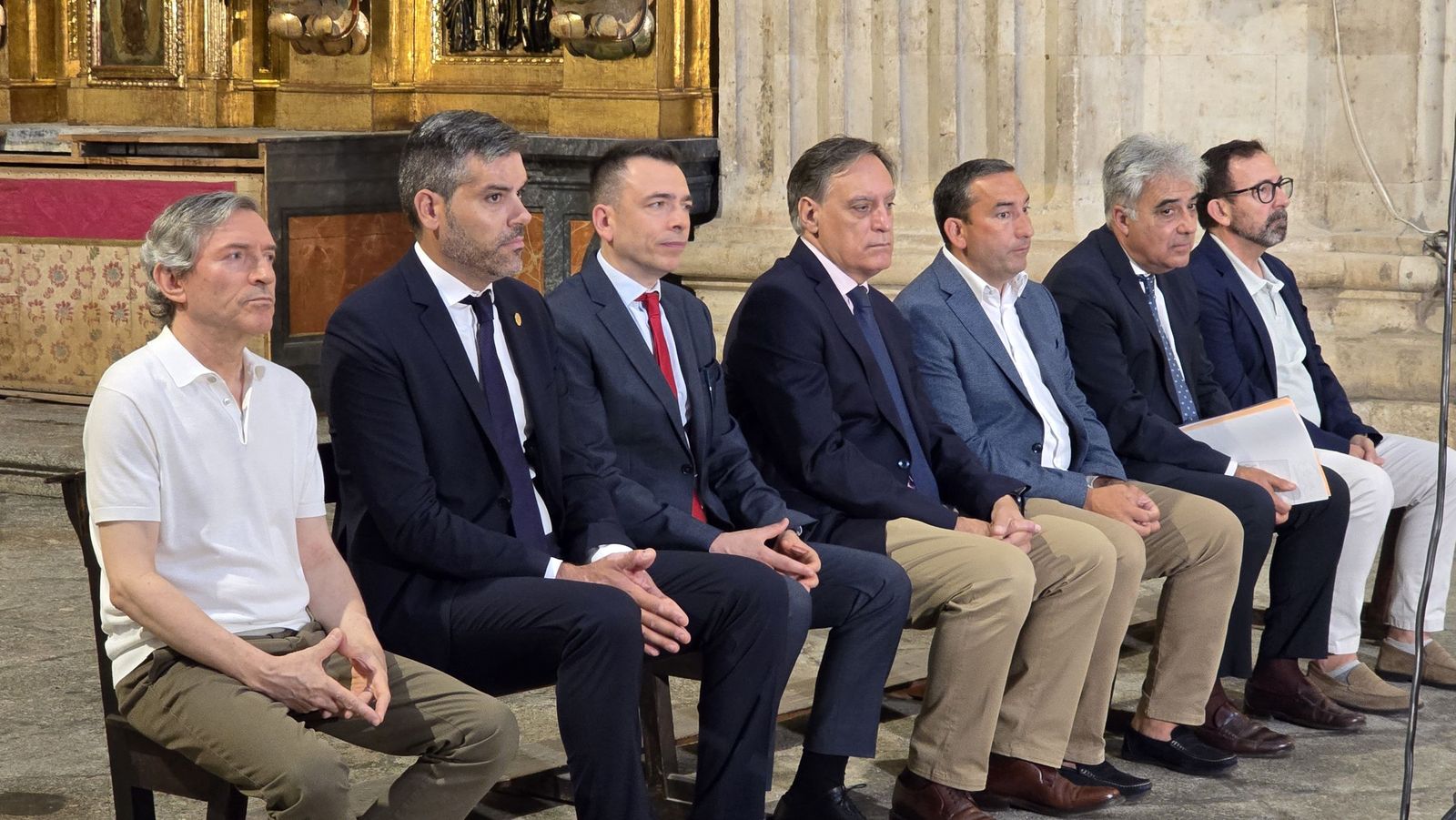 Actuación de conservación y limpieza de los retablos de la Iglesia de La Clerecía