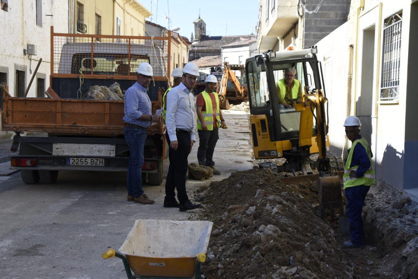 El Ayuntamiento de Ciudad Rodrigo invierte 80.000 euros en la mejora de aceras y pavimentación de la calle Voladero