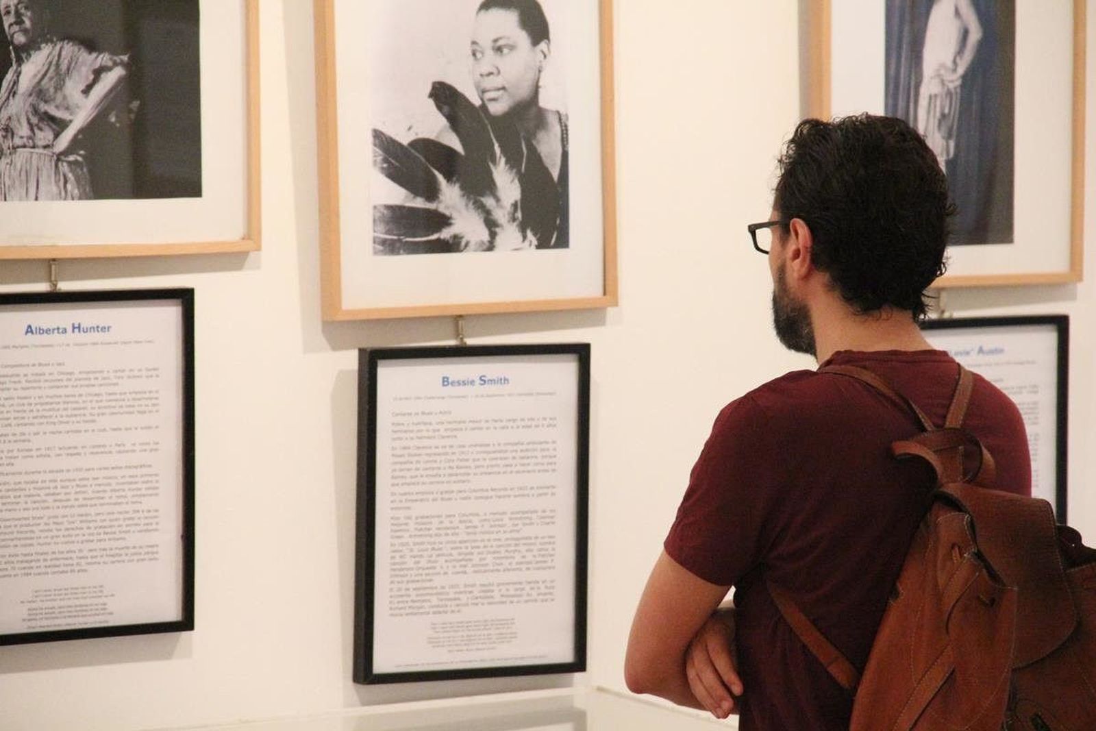 Exposición "Damas del blues" en la Biblioteca Torrente Ballester