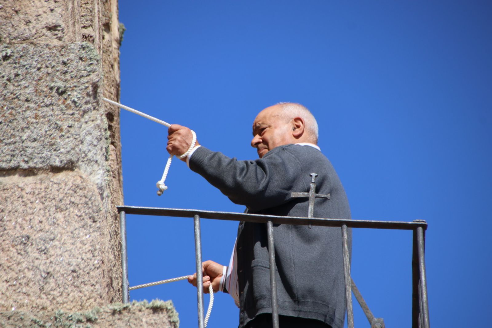 Misa en honor a San Miguel y bailes charros