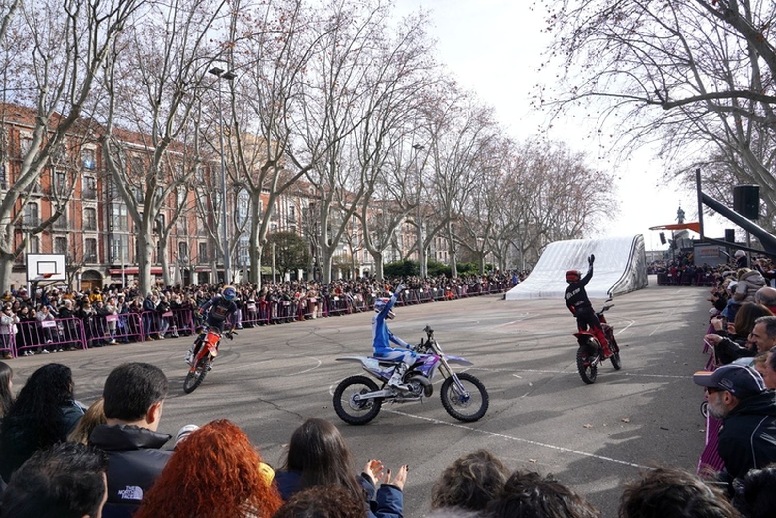 Cientos de motoristas se reúnen en Valladolid en 'Pingüinos 2026'