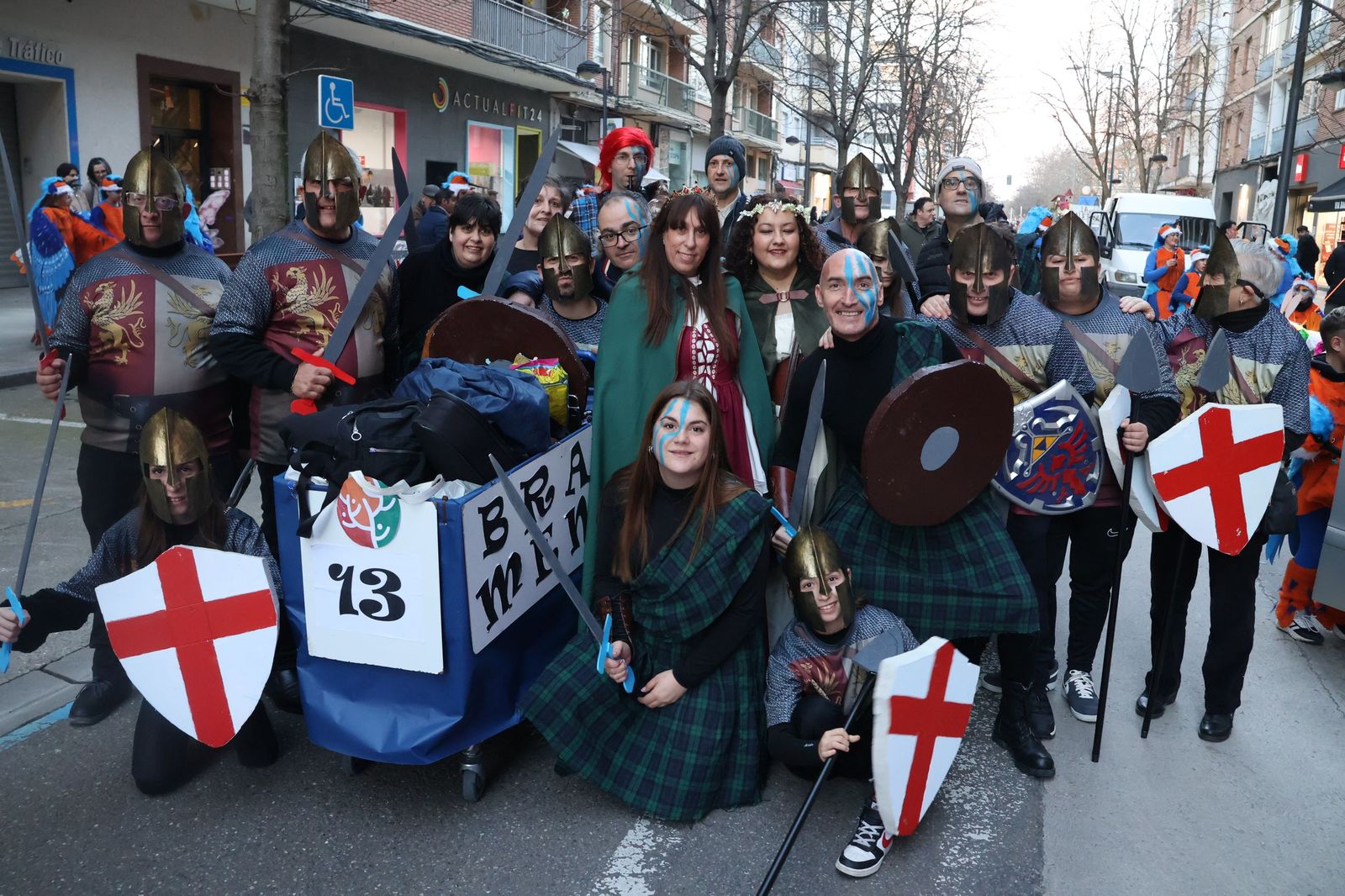GALERÍA | Segundo desfile, mismo entusiasmo: Zamora se vuelve a disfrazar de Carnaval