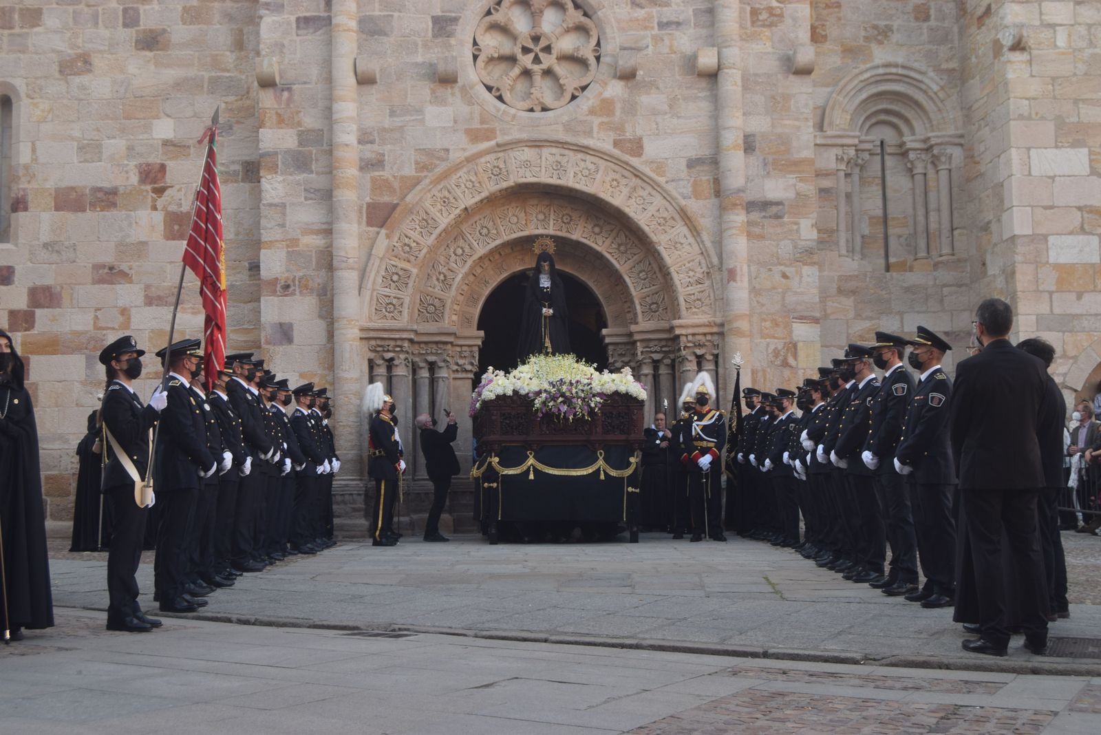 procesion-de-la-virgen-de-la-soledad-14