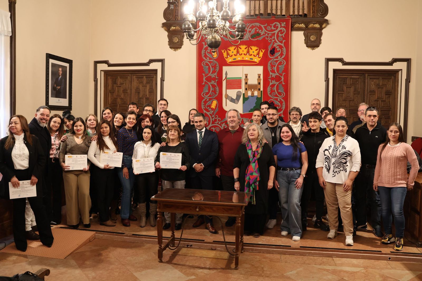 Efrén Fernández, Francisco Guarido y Auxiliadora Fernández con los participantes en los programas formativos