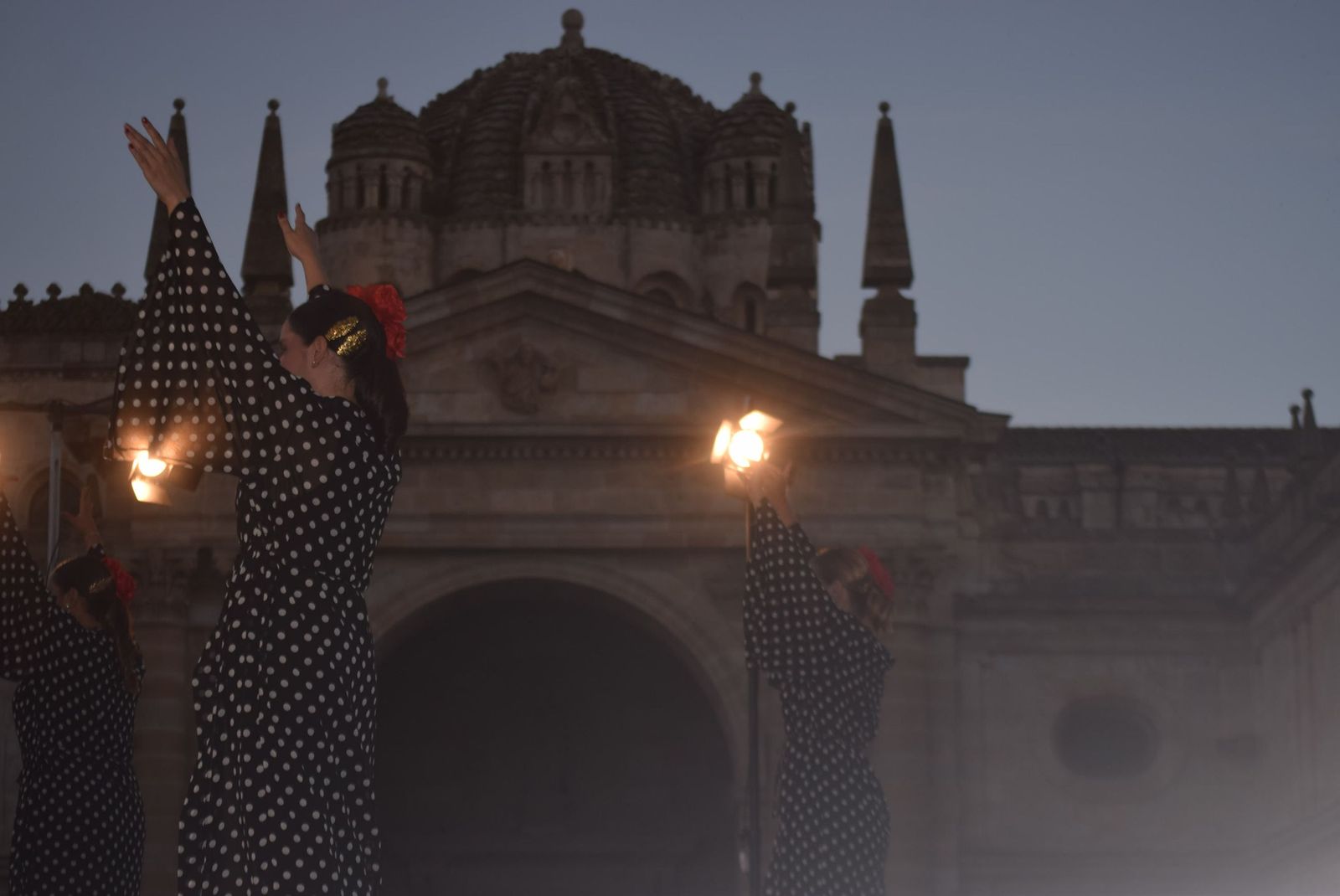 Arte rociero a los pies de la Catedral