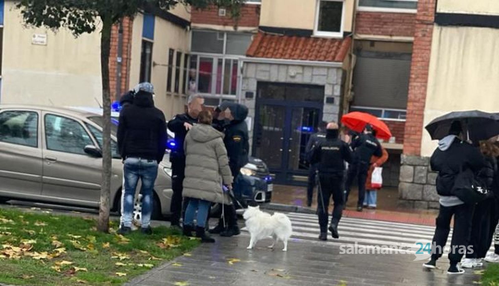 Policía Nacional en Garrido por una pelea entre varias personas (4)