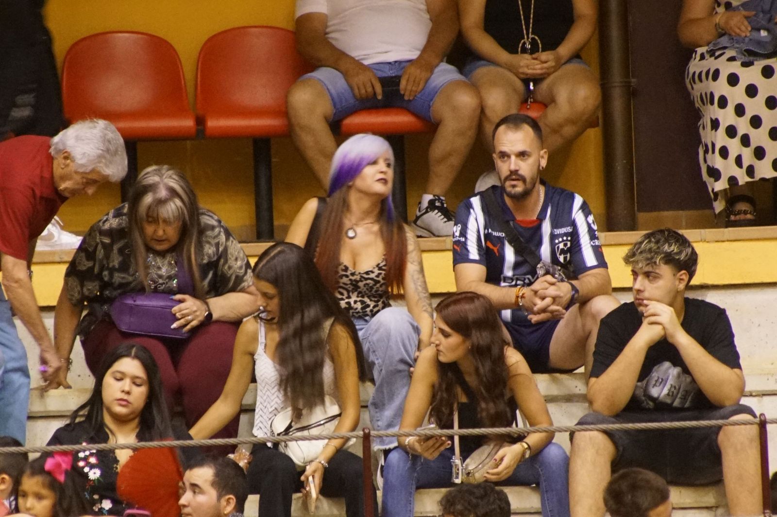 Multitudinario encierro nocturno en Alba de Tormes