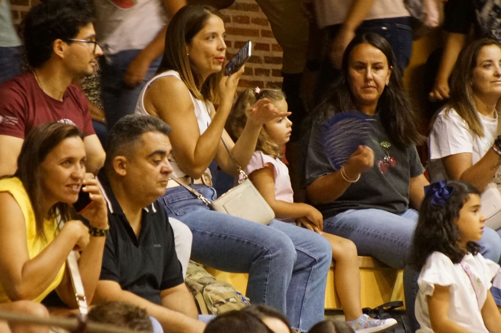 Multitudinario encierro nocturno en Alba de Tormes
