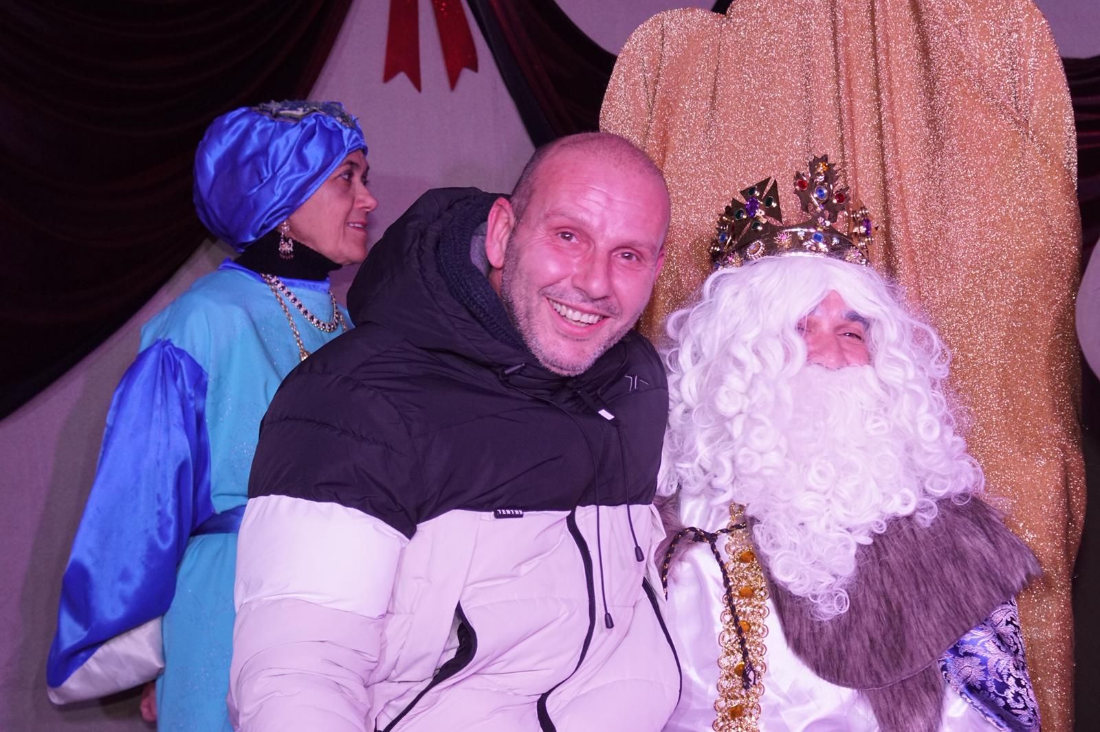 Los Reyes Magos reciben las cartas de los niños de El Encinar