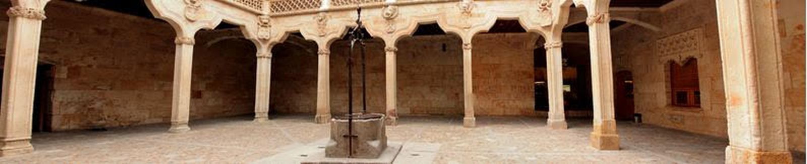 Biblioteca Pública de Salamanca     Casa de las Conchas