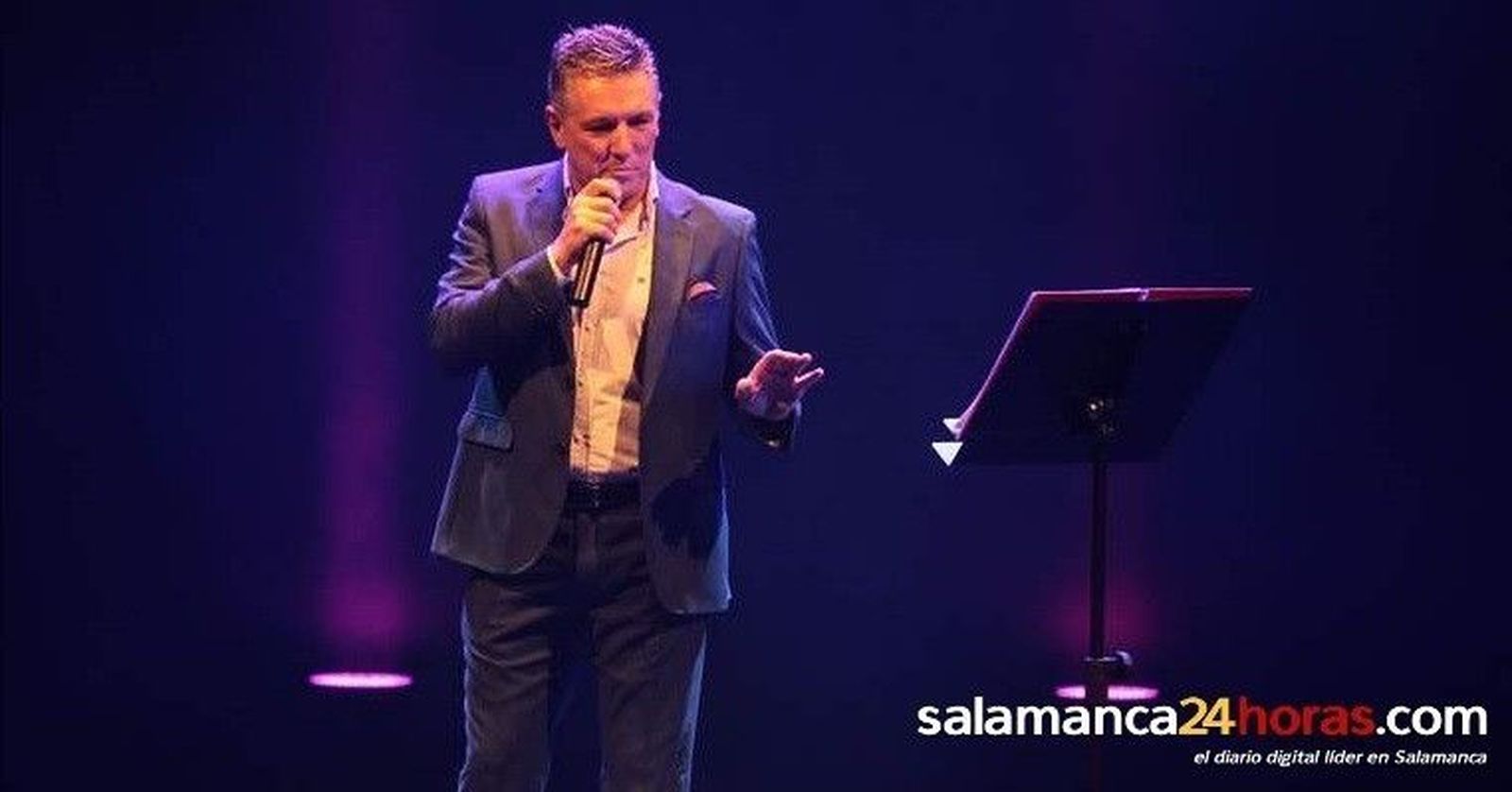 Armando celebra en el Liceo sus 45 años en la música