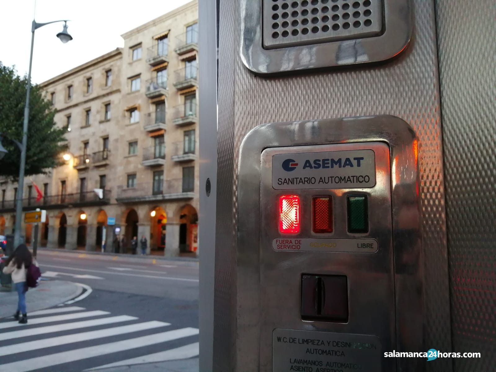 Urinario público Gran Vía 1